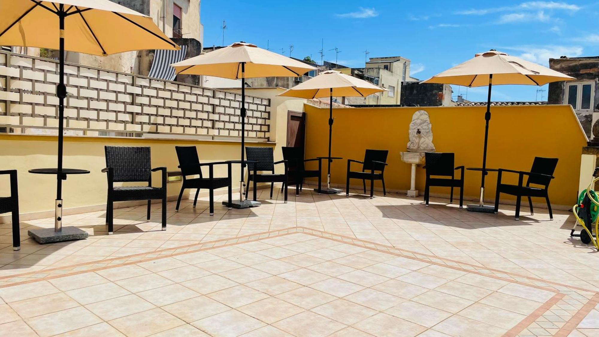 Vittorio Emanuele Boutique Hotel Шакка Экстерьер фото