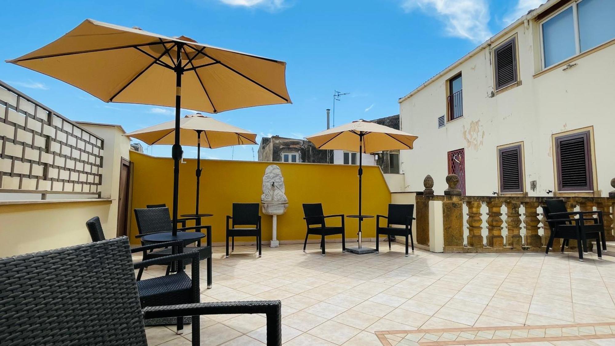 Vittorio Emanuele Boutique Hotel Шакка Экстерьер фото