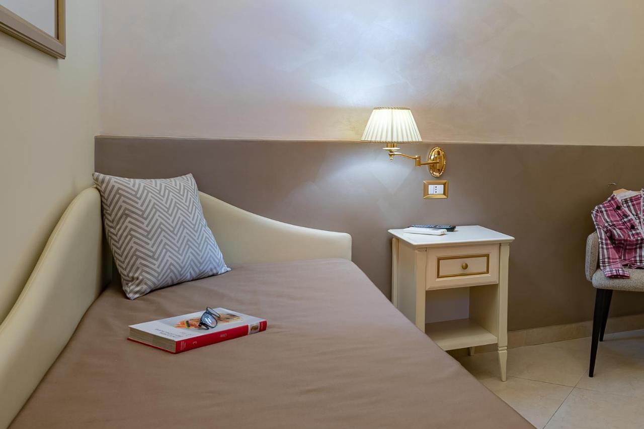 Vittorio Emanuele Boutique Hotel Шакка Экстерьер фото